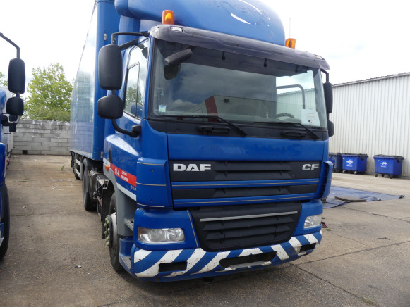 REF:7210 - Tracteur routier DAF FT CF85 (2011-618.412 km) - Sattelzugmaschine: das Bild 2 REF:7210 - Tracteur routier DAF FT CF85 (2011-618.412 km) - Sattelzugmaschine: das Bild 2