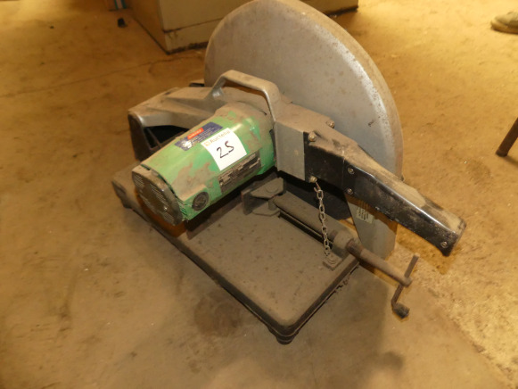 Metallbearbeitungsmaschine Tronçonneuse à métaux Hitachi: das Bild 1