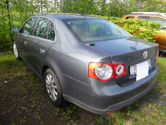 Voiture Volkswagen Jetta ( WVWZZZ1KZ9M075937 ) - PKW: das Bild 4 Voiture Volkswagen Jetta ( WVWZZZ1KZ9M075937 ) - PKW: das Bild 4