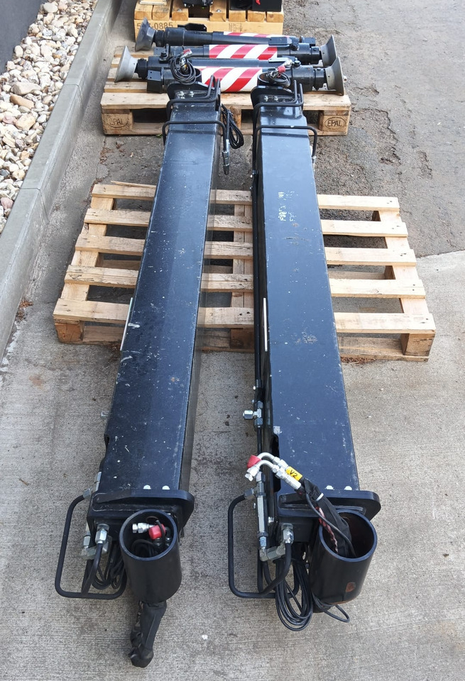 FASSI - PALFINGER - HIAB - HMF - ATLAS additional stabilizers, Zusatzabstützen - Ladekran: das Bild 2 FASSI - PALFINGER - HIAB - HMF - ATLAS additional stabilizers, Zusatzabstützen - Ladekran: das Bild 2