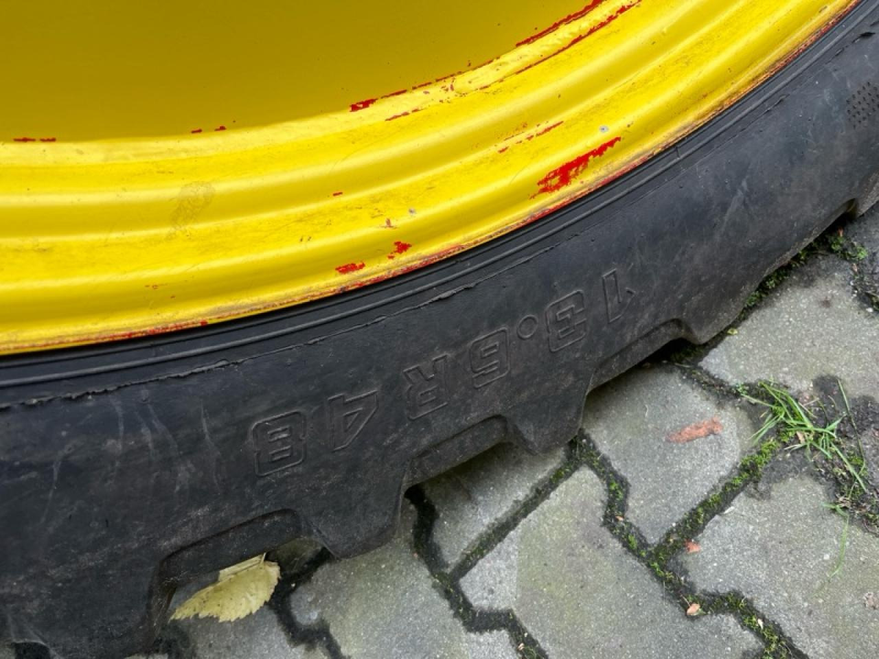 Alliance 13.6R48 inkl. KN Kupplung - Reifen für Landmaschine: das Bild 4 Alliance 13.6R48 inkl. KN Kupplung - Reifen für Landmaschine: das Bild 4