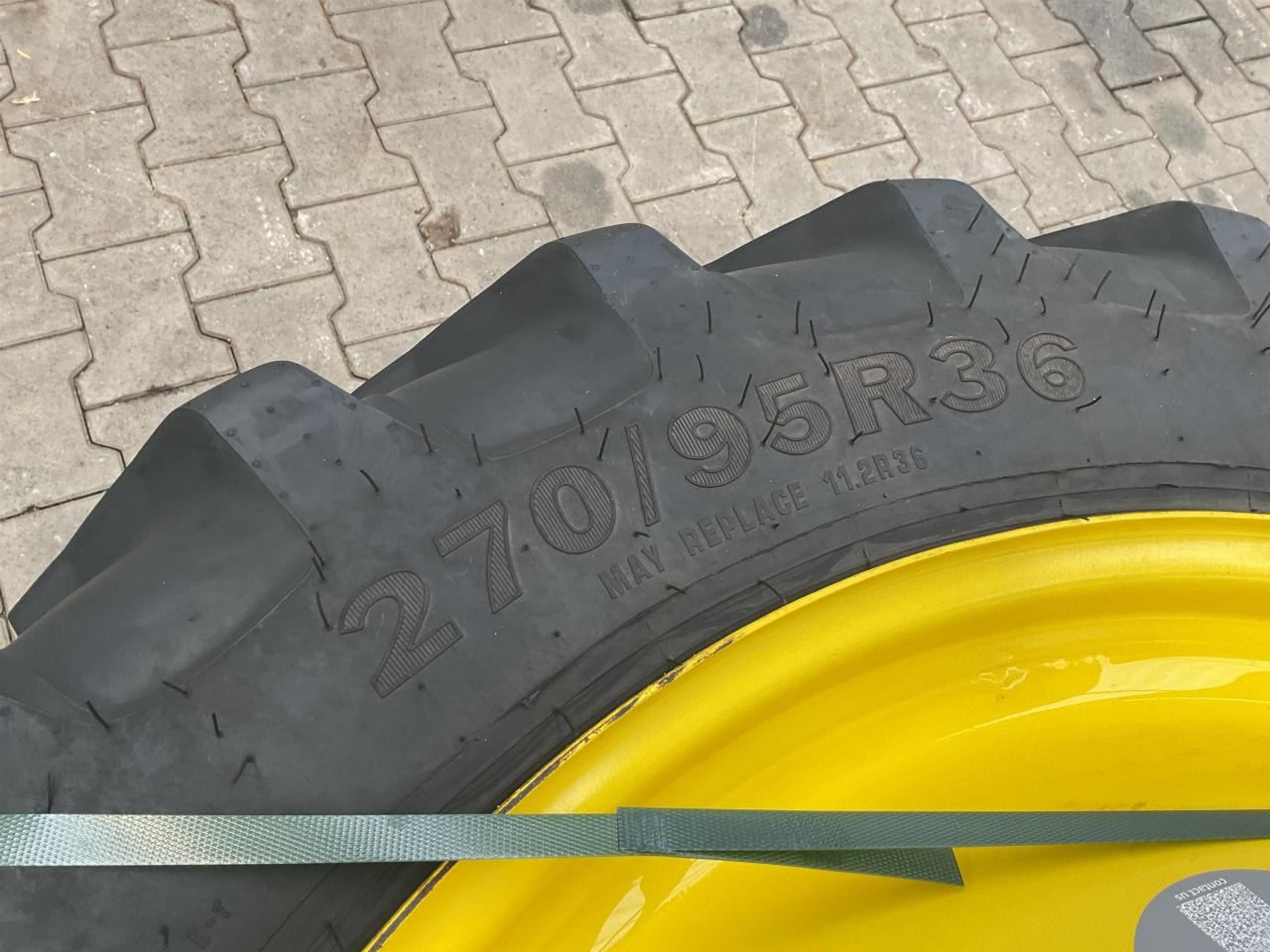 Alliance 270/95R36 - Reifen für Landmaschine: das Bild 3 Alliance 270/95R36 - Reifen für Landmaschine: das Bild 3