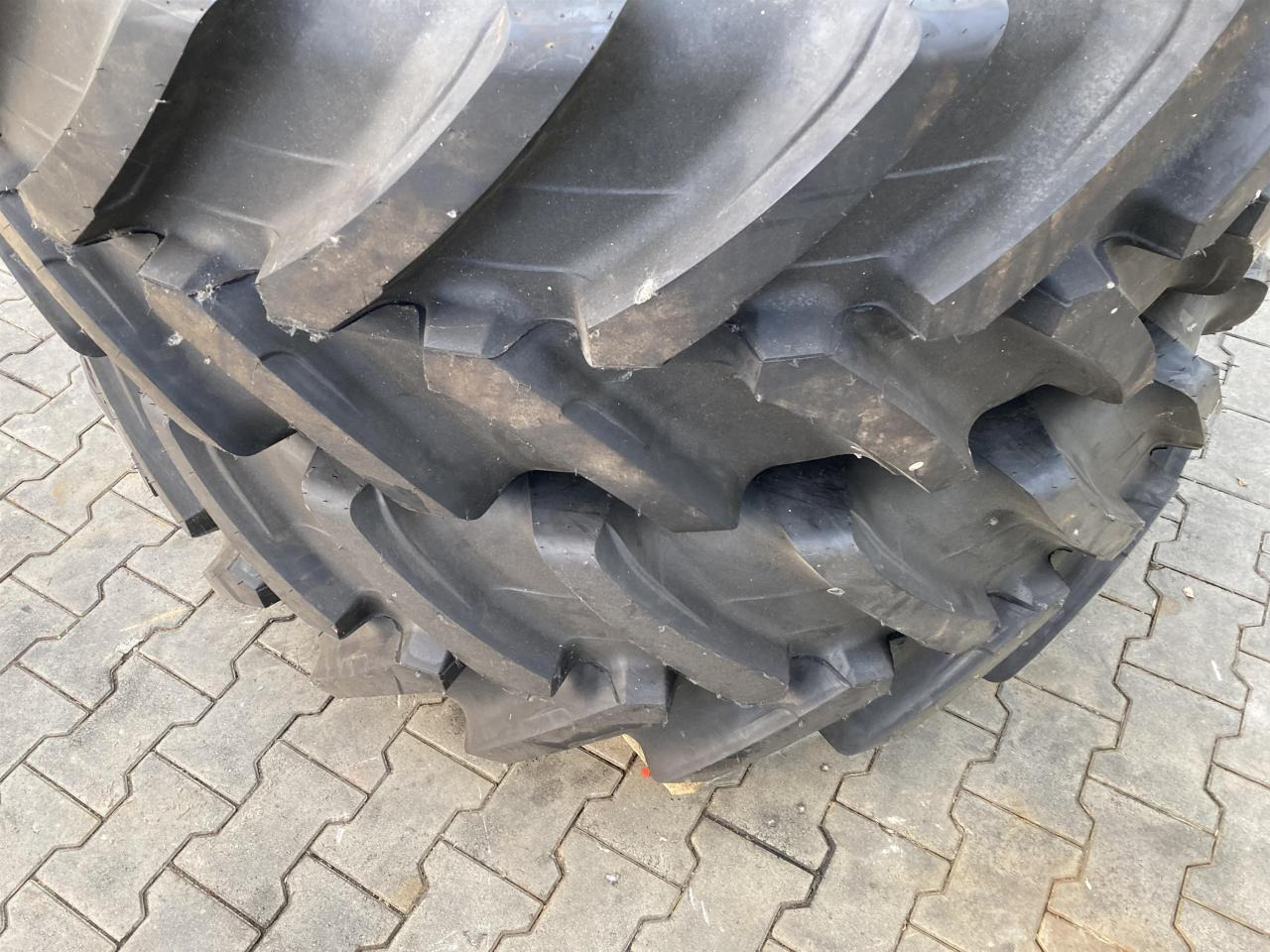Alliance 460/85R34 - Reifen für Landmaschine: das Bild 3 Alliance 460/85R34 - Reifen für Landmaschine: das Bild 3
