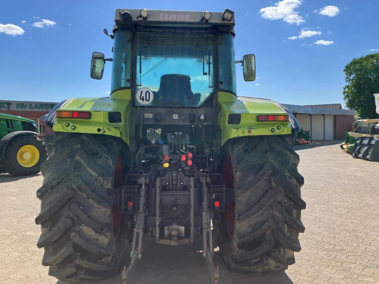 CLAAS Ares 696 - Traktor: das Bild 3 CLAAS Ares 696 - Traktor: das Bild 3