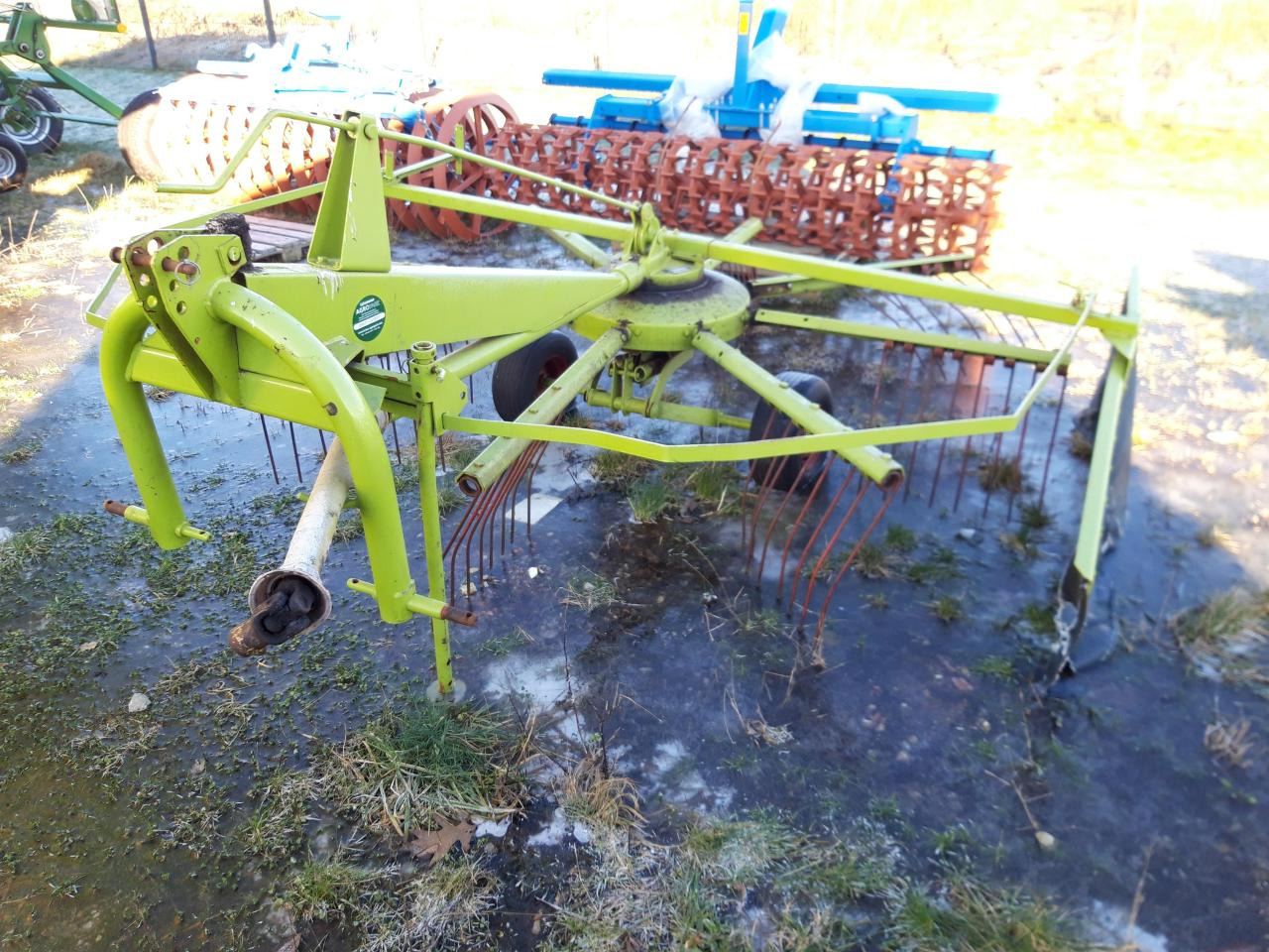 CLAAS WS 320 S - Heuwender/ Wenderechen: das Bild 2 CLAAS WS 320 S - Heuwender/ Wenderechen: das Bild 2