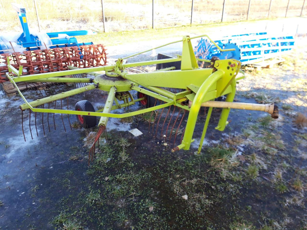 CLAAS WS 320 S - Heuwender/ Wenderechen: das Bild 1 CLAAS WS 320 S - Heuwender/ Wenderechen: das Bild 1