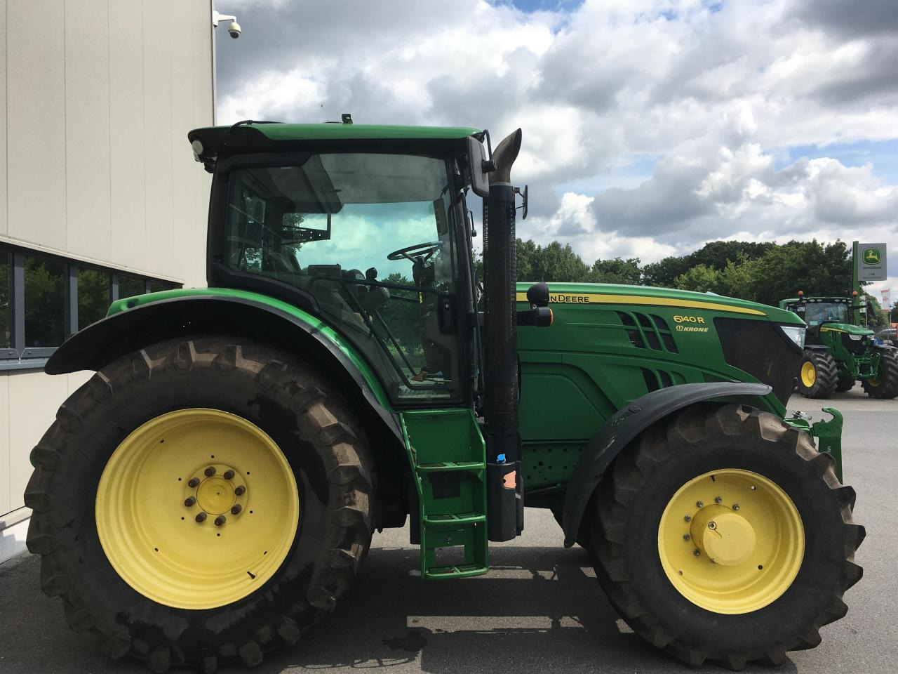John Deere 6140R - Traktor: das Bild 2 John Deere 6140R - Traktor: das Bild 2
