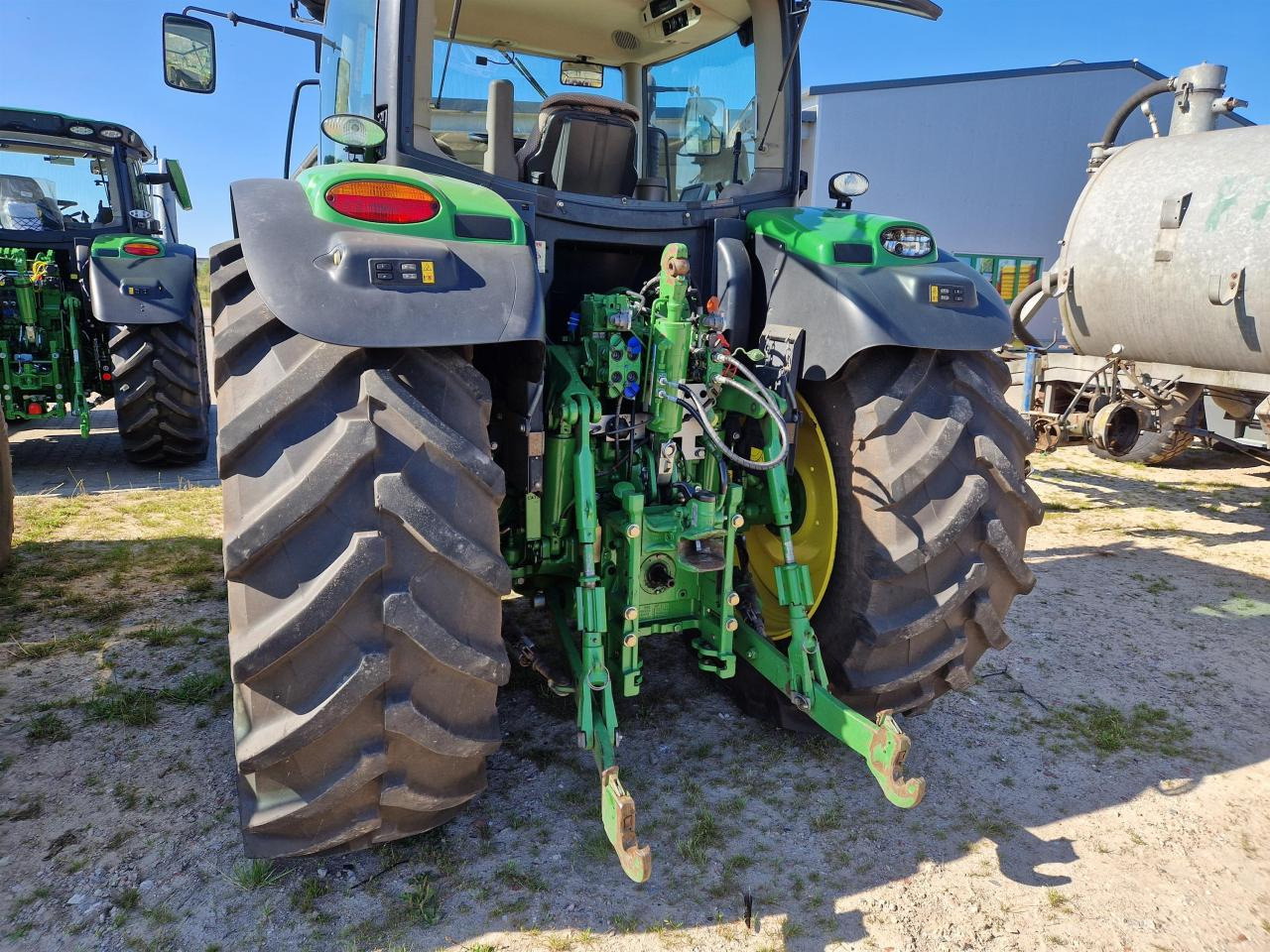 John Deere 6150R - Traktor: das Bild 3 John Deere 6150R - Traktor: das Bild 3