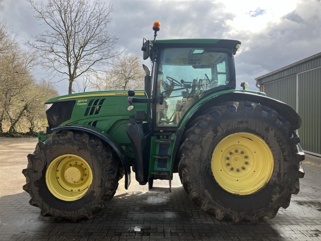 Traktor John Deere 6170R: das Bild 6