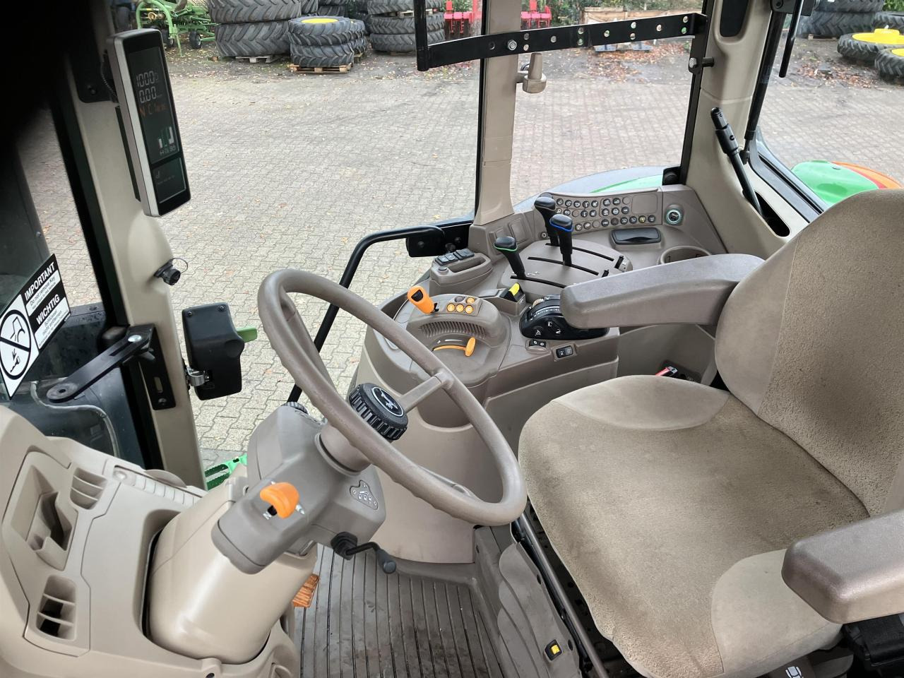 John Deere 6195M - Traktor: das Bild 4 John Deere 6195M - Traktor: das Bild 4