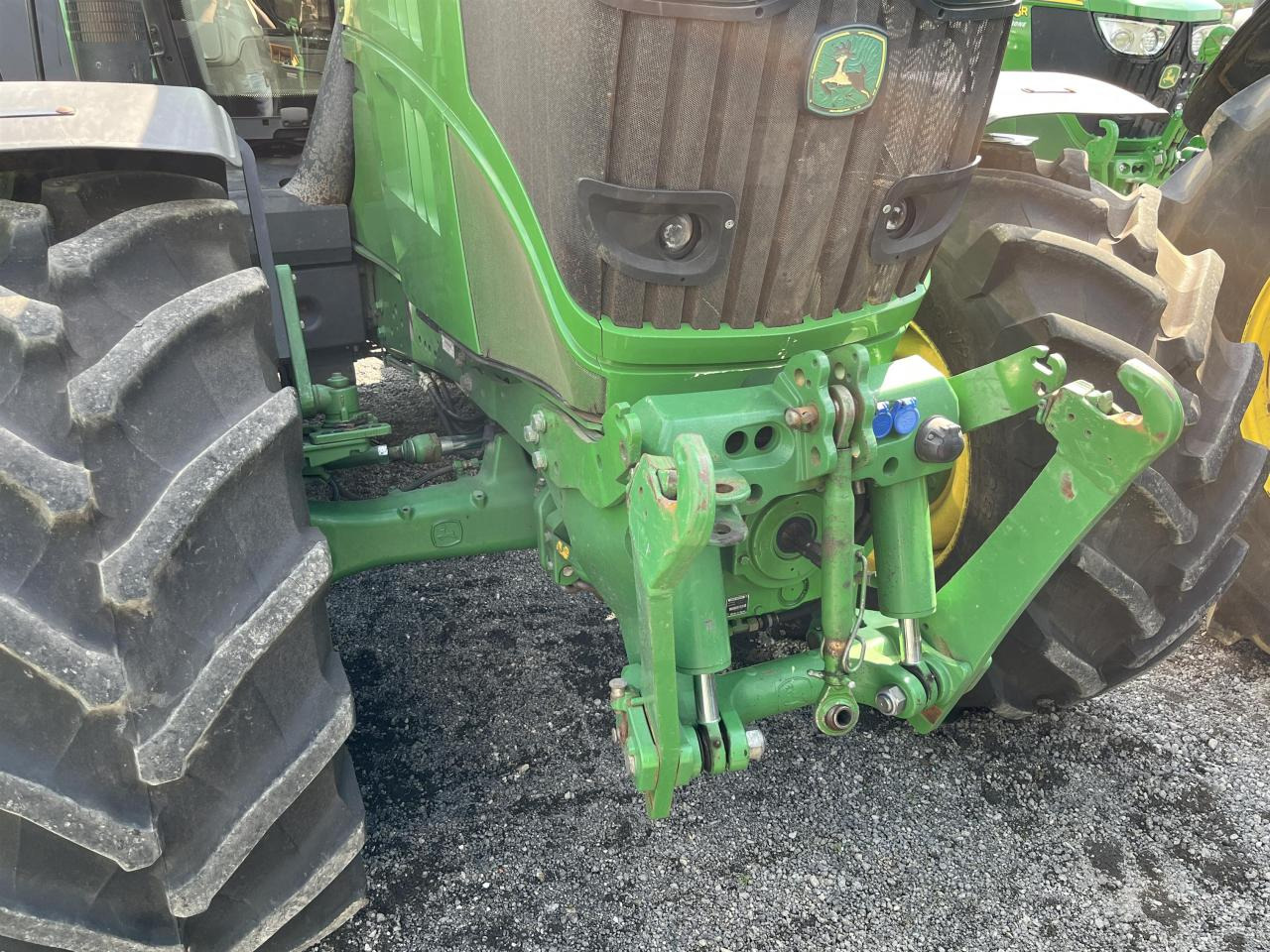 John Deere 6210R - Traktor: das Bild 2 John Deere 6210R - Traktor: das Bild 2