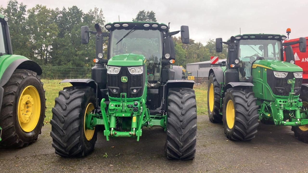 John Deere 6230R - Traktor: das Bild 5 John Deere 6230R - Traktor: das Bild 5