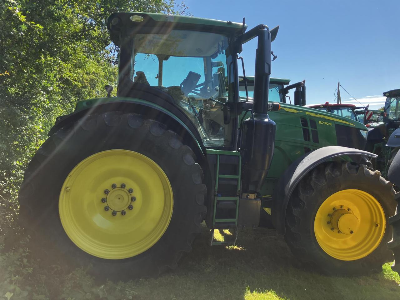 John Deere 6230R - Traktor: das Bild 2 John Deere 6230R - Traktor: das Bild 2