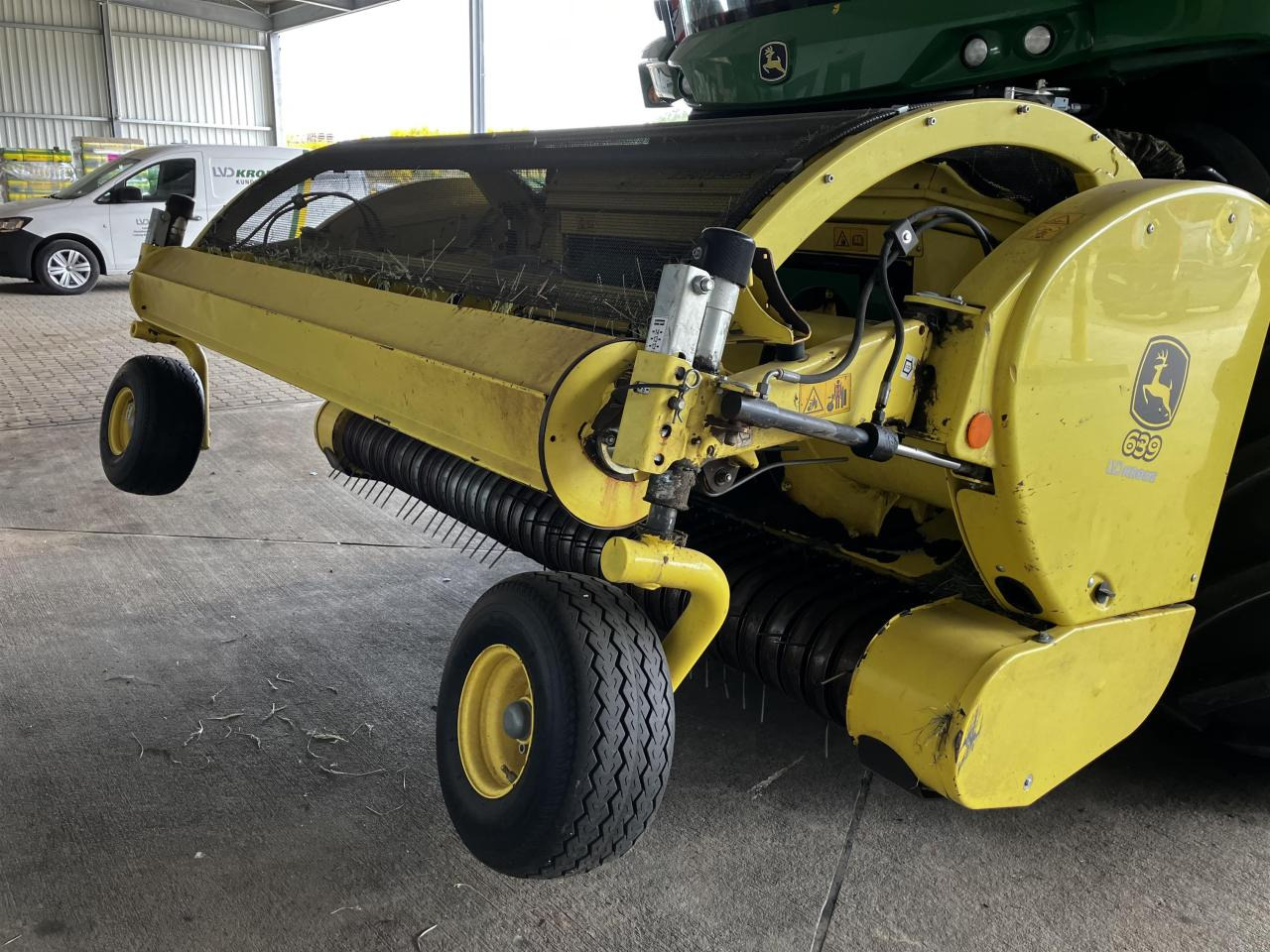 John Deere 639 - Ernteforsatz für Häcksler: das Bild 2 John Deere 639 - Ernteforsatz für Häcksler: das Bild 2