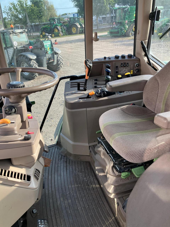 Traktor John Deere 6830: das Bild 10