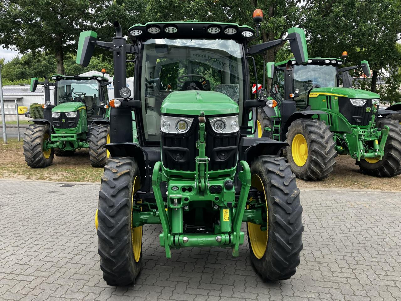 John Deere 6R 130 - Traktor: das Bild 3 John Deere 6R 130 - Traktor: das Bild 3