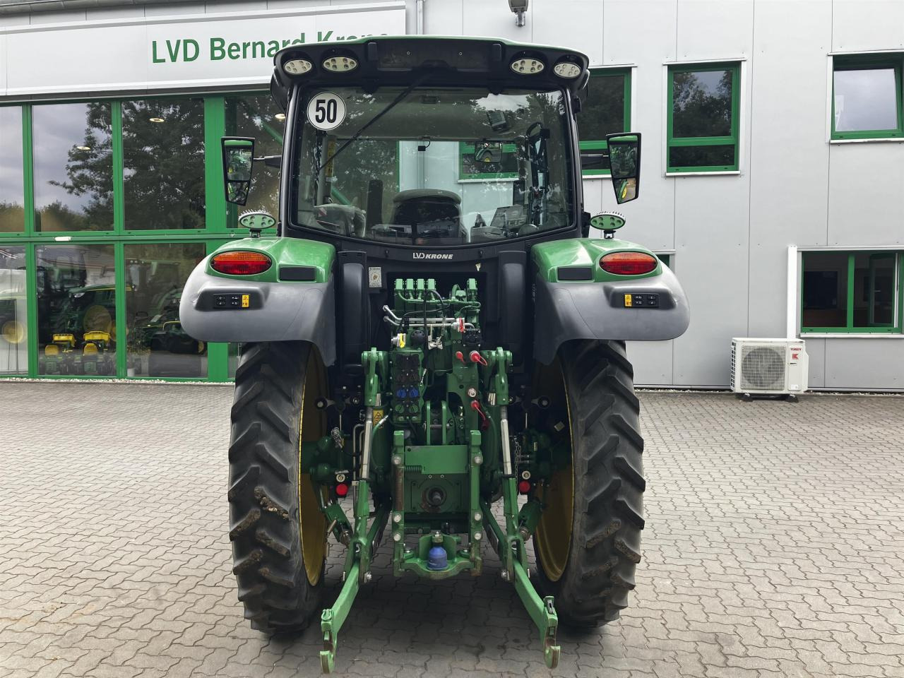John Deere 6R 130 - Traktor: das Bild 5 John Deere 6R 130 - Traktor: das Bild 5