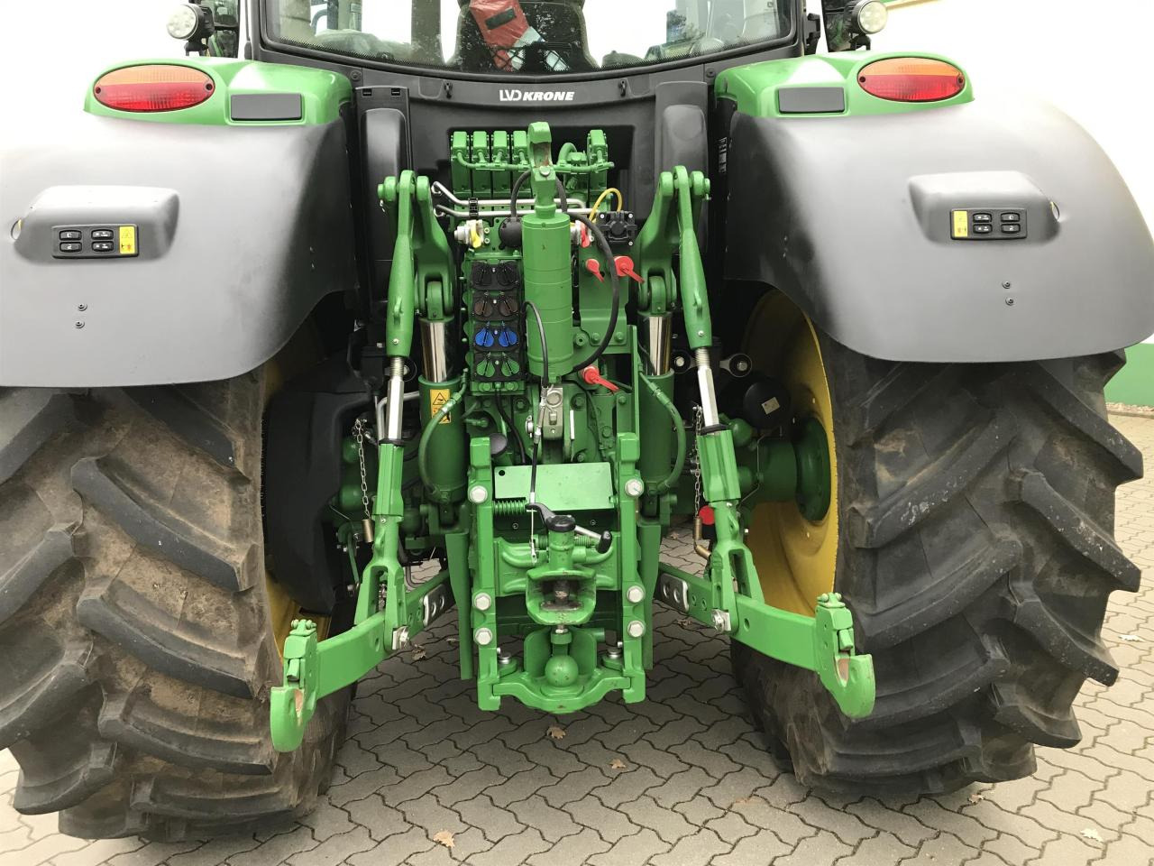 John Deere 6R 155 - Traktor: das Bild 5 John Deere 6R 155 - Traktor: das Bild 5