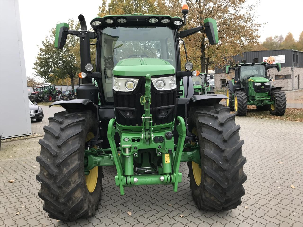John Deere 6R 155 - Traktor: das Bild 3 John Deere 6R 155 - Traktor: das Bild 3