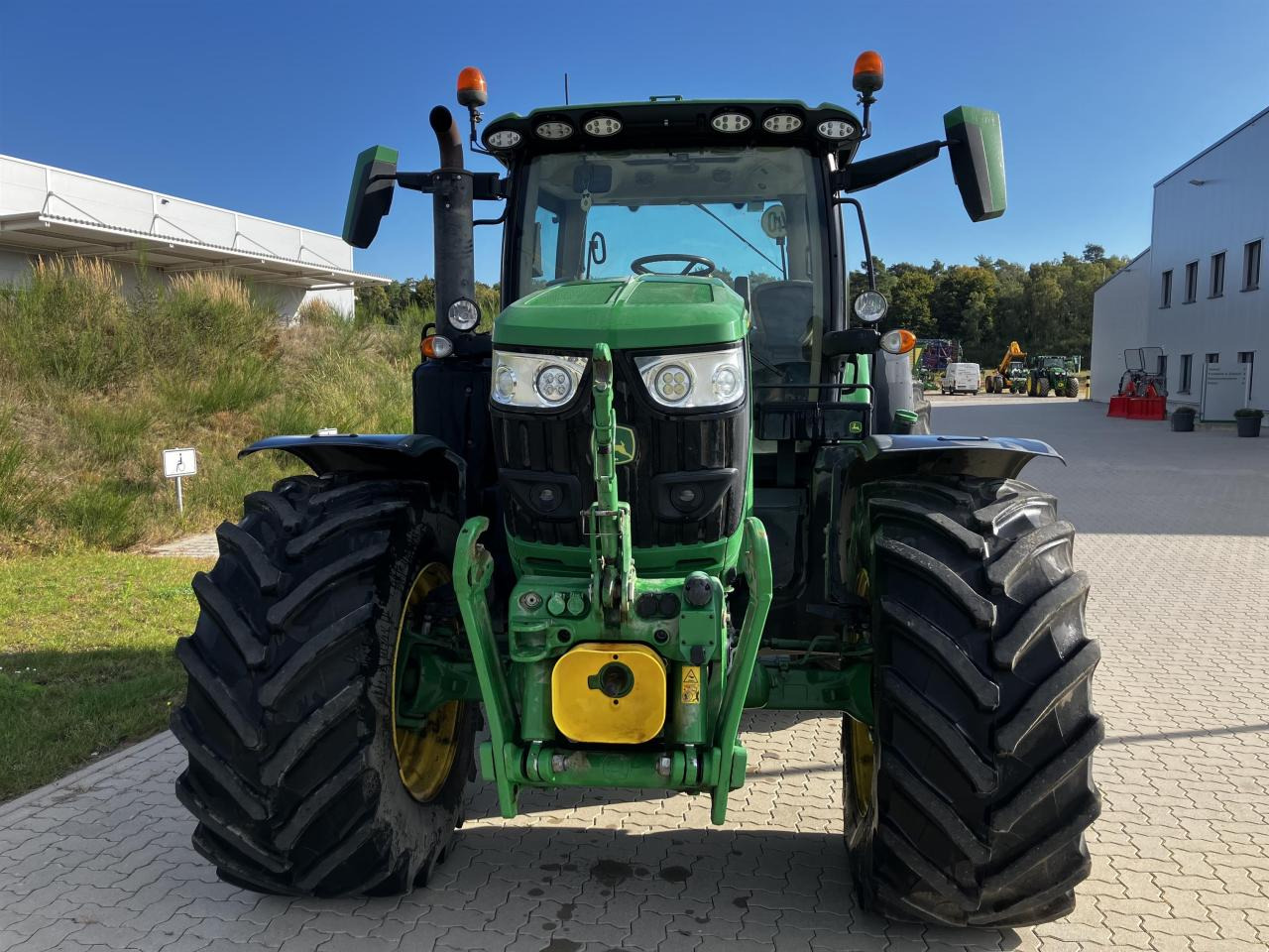 John Deere 6R 185 - Traktor: das Bild 3 John Deere 6R 185 - Traktor: das Bild 3