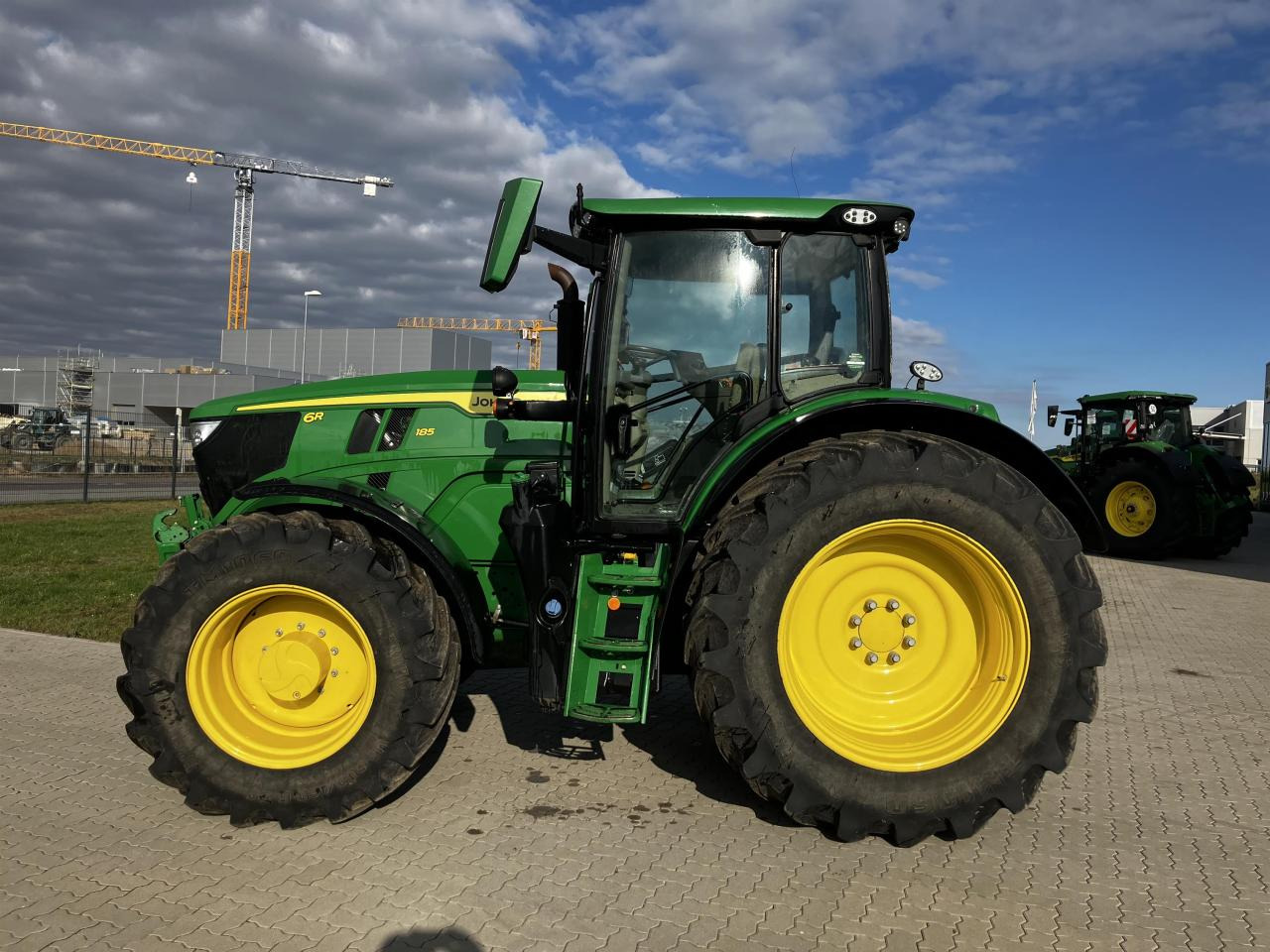 John Deere 6R 185 - Traktor: das Bild 1 John Deere 6R 185 - Traktor: das Bild 1