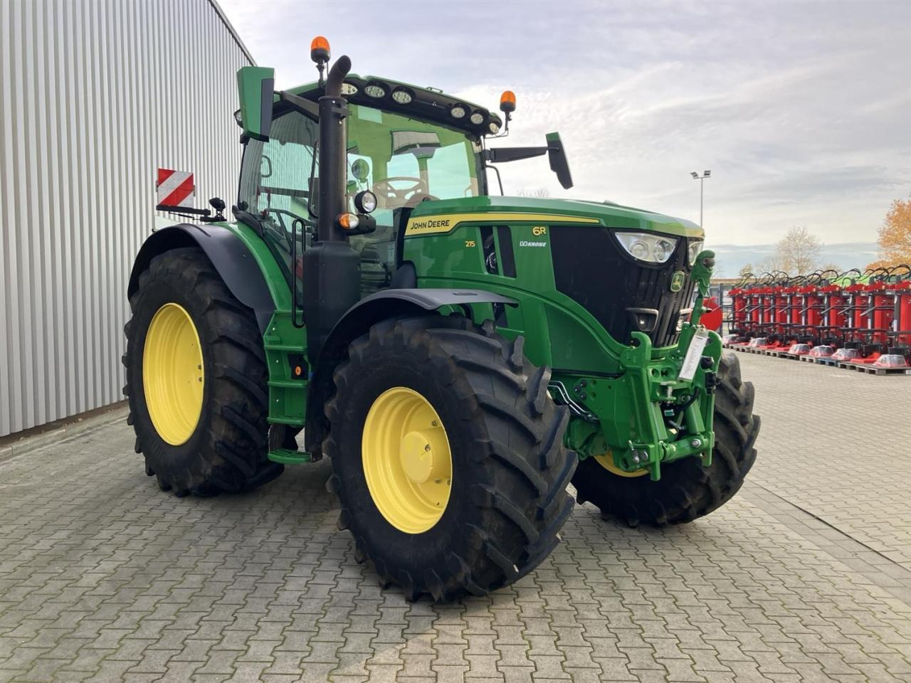 John Deere 6R 215 - Traktor: das Bild 2 John Deere 6R 215 - Traktor: das Bild 2