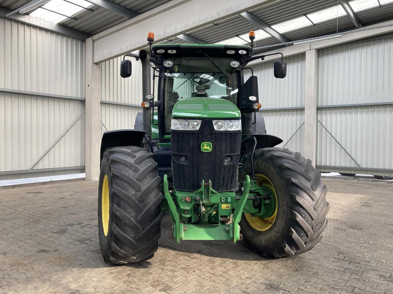 John Deere 7260R - Traktor: das Bild 3 John Deere 7260R - Traktor: das Bild 3
