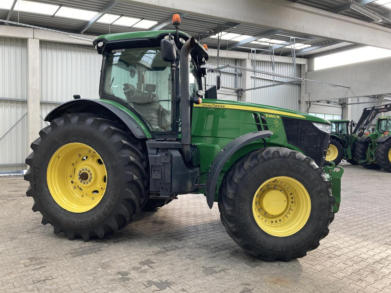 John Deere 7260R - Traktor: das Bild 4 John Deere 7260R - Traktor: das Bild 4