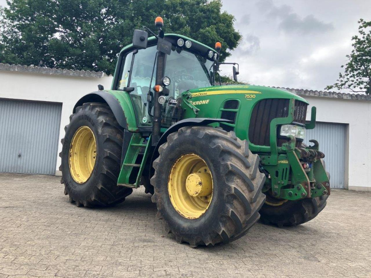 John Deere 7530 PREMIUM - Traktor: das Bild 3 John Deere 7530 PREMIUM - Traktor: das Bild 3