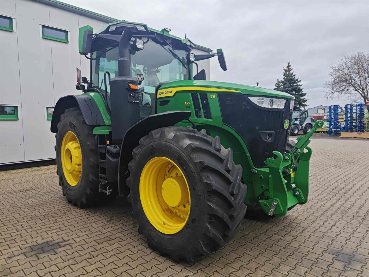 John Deere 7R 330 - Traktor: das Bild 1 John Deere 7R 330 - Traktor: das Bild 1
