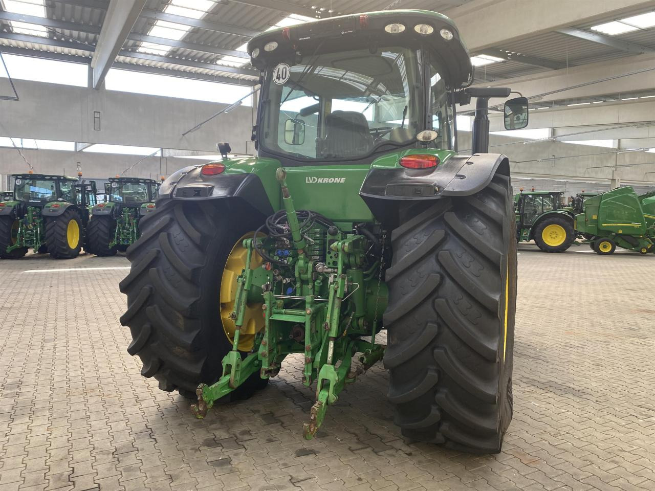 Traktor John Deere 8360R: das Bild 7