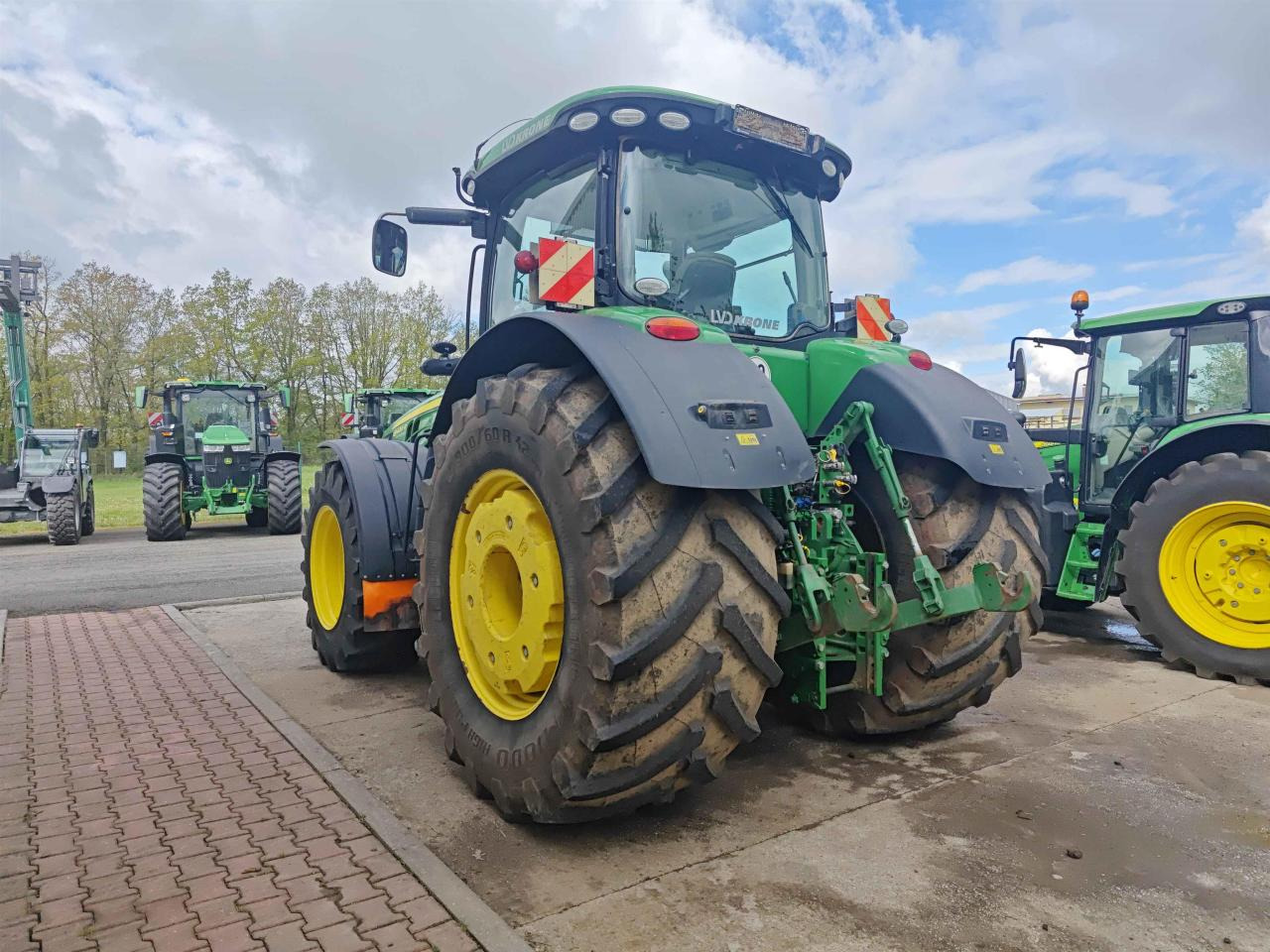 John Deere 8400R - Traktor: das Bild 5 John Deere 8400R - Traktor: das Bild 5