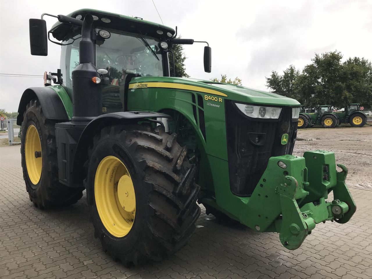 John Deere 8400R - Traktor: das Bild 2 John Deere 8400R - Traktor: das Bild 2
