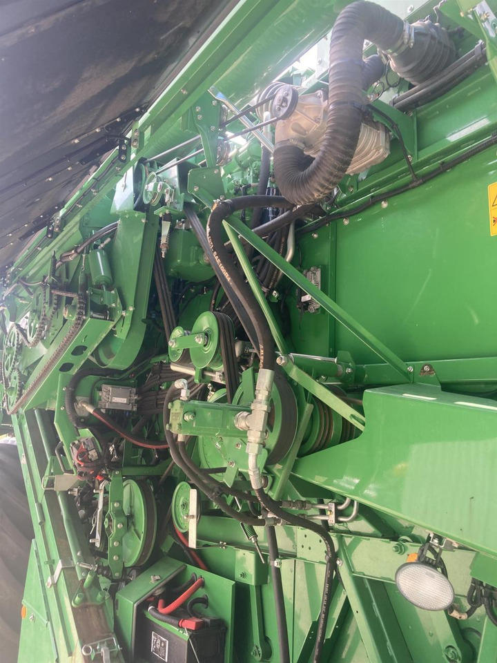 John Deere T560 - Mähdrescher: das Bild 5 John Deere T560 - Mähdrescher: das Bild 5