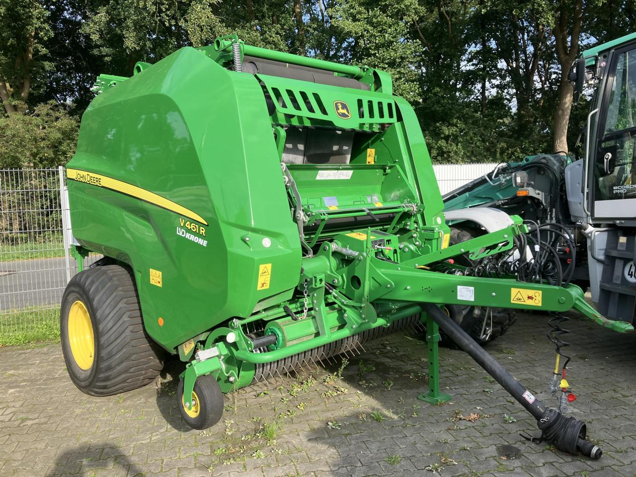 John Deere V461R - Rundballenpresse: das Bild 1 John Deere V461R - Rundballenpresse: das Bild 1