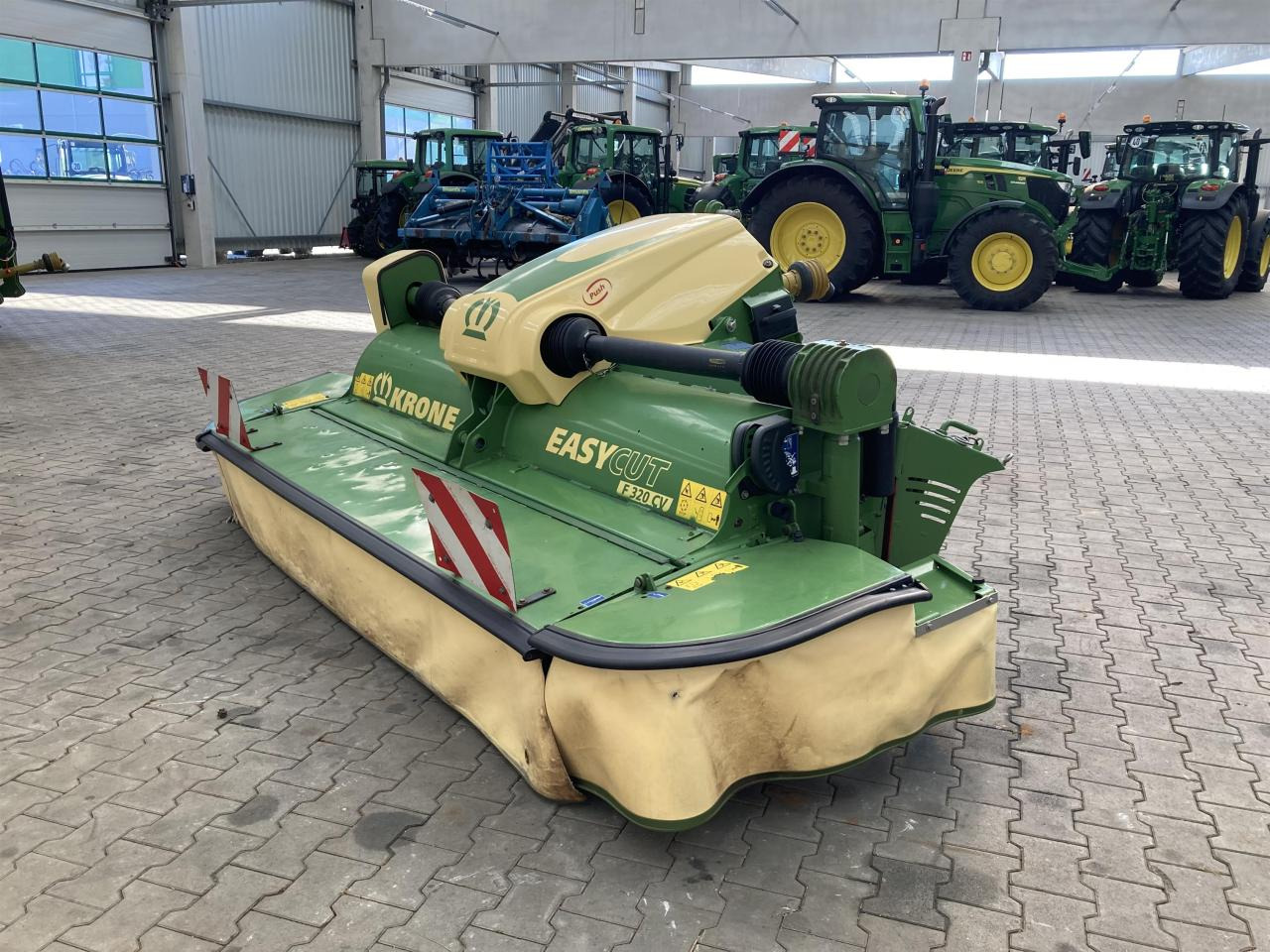 Krone EC F 320 CV - Kat. 2 - Mähwerk: das Bild 3 Krone EC F 320 CV - Kat. 2 - Mähwerk: das Bild 3