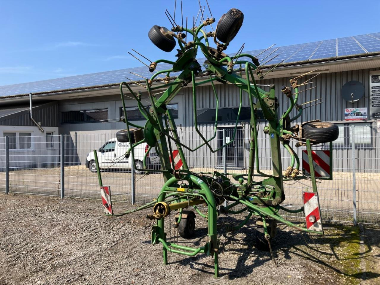 Krone KW7.70/6x7 - Heuwender/ Wenderechen: das Bild 1 Krone KW7.70/6x7 - Heuwender/ Wenderechen: das Bild 1