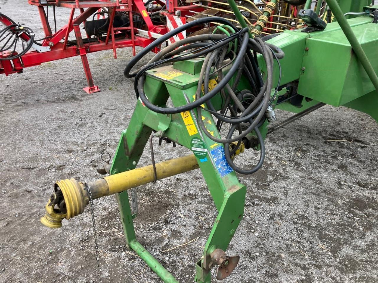 Krone SWADRO 1400 - Heuwender/ Wenderechen: das Bild 3 Krone SWADRO 1400 - Heuwender/ Wenderechen: das Bild 3