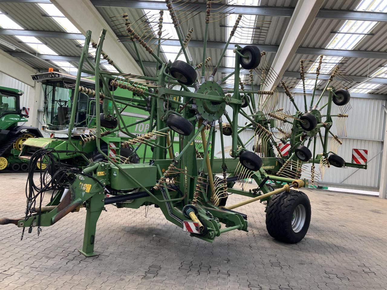 Krone Swadro 1400 - Heuwender/ Wenderechen: das Bild 2 Krone Swadro 1400 - Heuwender/ Wenderechen: das Bild 2