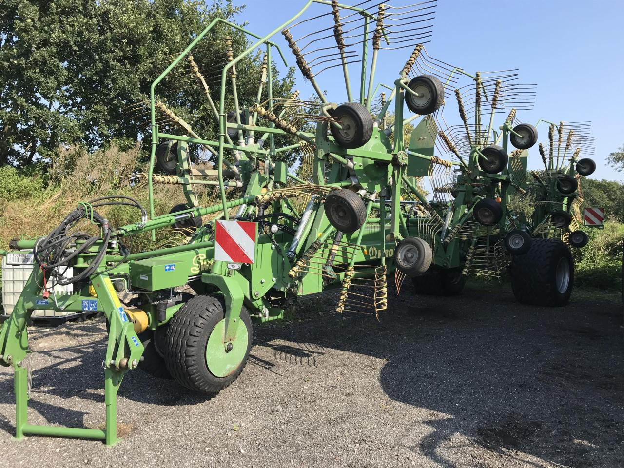 Krone Swadro 2000 - Heuwender/ Wenderechen: das Bild 1 Krone Swadro 2000 - Heuwender/ Wenderechen: das Bild 1