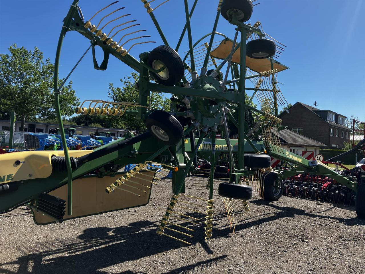 Krone Swadro TS 740 Twin - Heuwender/ Wenderechen: das Bild 4 Krone Swadro TS 740 Twin - Heuwender/ Wenderechen: das Bild 4