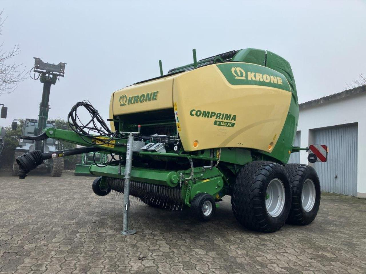 Krone V 180 XC Comprima - Rundballenpresse: das Bild 1 Krone V 180 XC Comprima - Rundballenpresse: das Bild 1