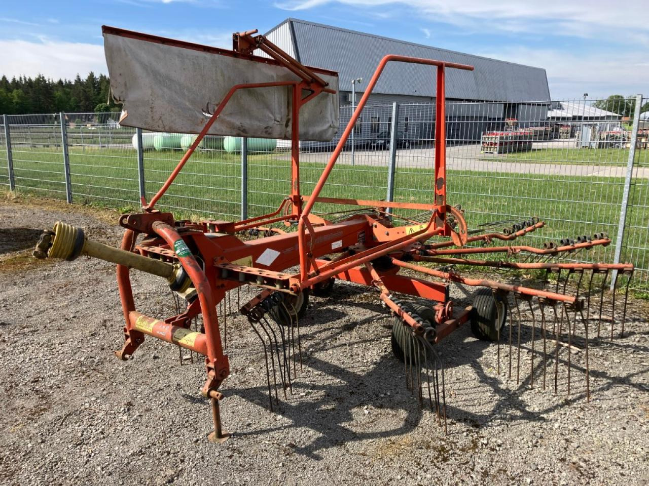 Kuhn GA 4311 GM - Heuwender/ Wenderechen: das Bild 1 Kuhn GA 4311 GM - Heuwender/ Wenderechen: das Bild 1