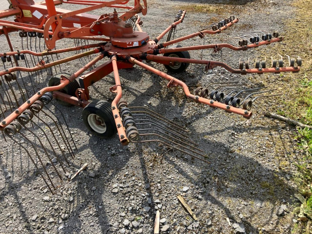 Kuhn GA 4311 GM - Heuwender/ Wenderechen: das Bild 5 Kuhn GA 4311 GM - Heuwender/ Wenderechen: das Bild 5