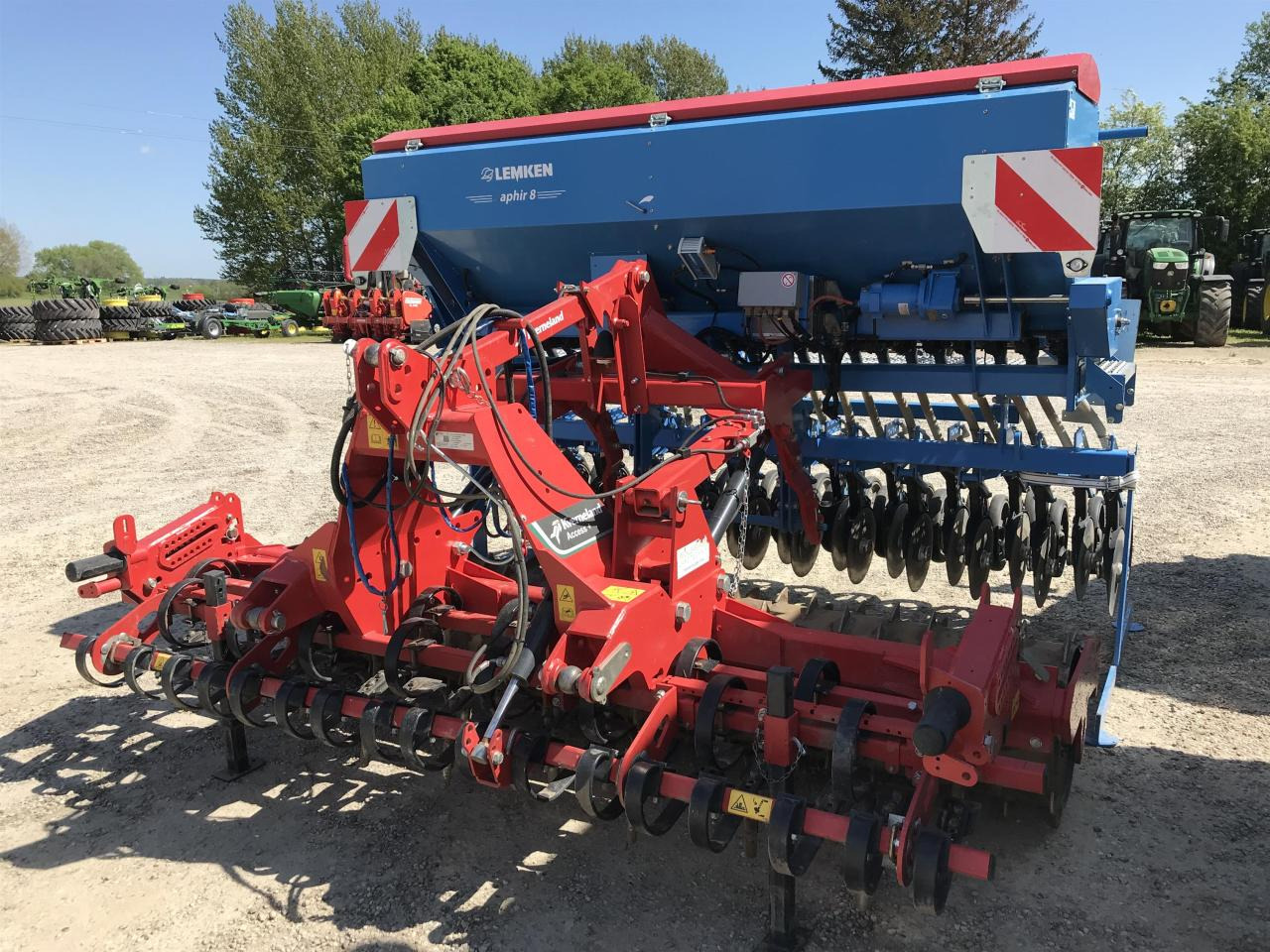 Lemken Saphir 8 Autoload - Sämaschine: das Bild 1 Lemken Saphir 8 Autoload - Sämaschine: das Bild 1