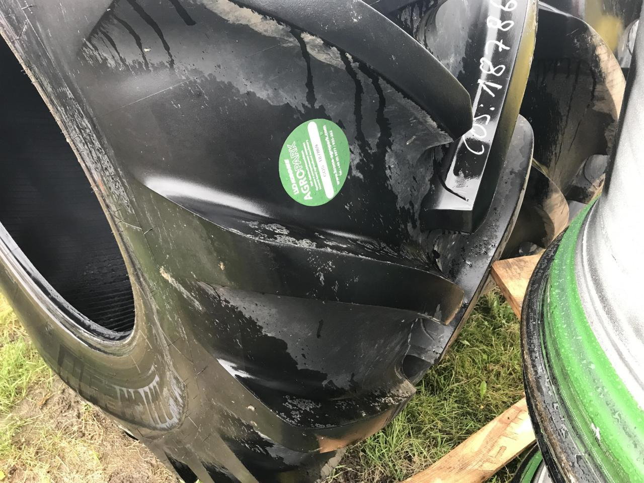 Michelin 710/70R42 - Reifen für Landmaschine: das Bild 3 Michelin 710/70R42 - Reifen für Landmaschine: das Bild 3