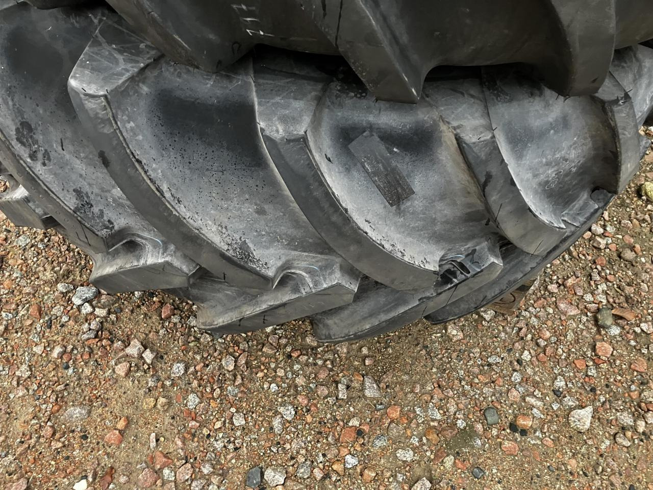 Mitas 500/80R28 - Reifen für Landmaschine: das Bild 3 Mitas 500/80R28 - Reifen für Landmaschine: das Bild 3