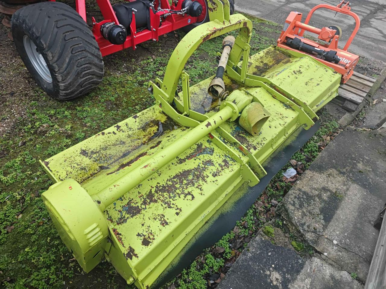 SEPPI M. Front und Heckmulcher 2700mm - Schlegelmäher: das Bild 1 SEPPI M. Front und Heckmulcher 2700mm - Schlegelmäher: das Bild 1