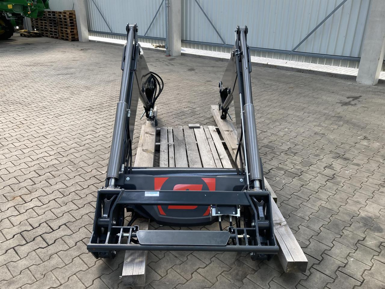 Stoll FZ 46-26.1 - Frontlader für Traktor: das Bild 3 Stoll FZ 46-26.1 - Frontlader für Traktor: das Bild 3