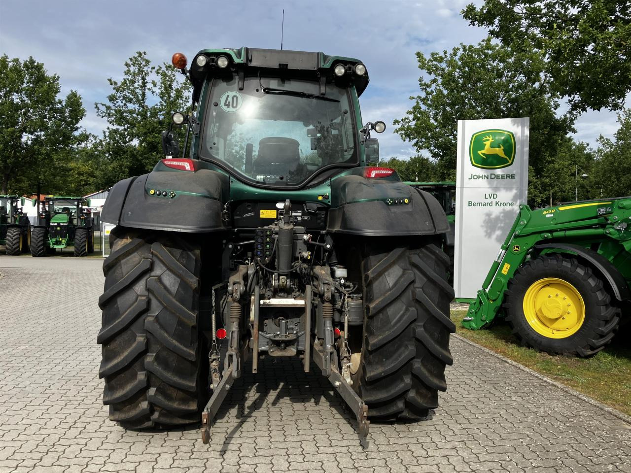 Valtra T174 Versu - Traktor: das Bild 5 Valtra T174 Versu - Traktor: das Bild 5